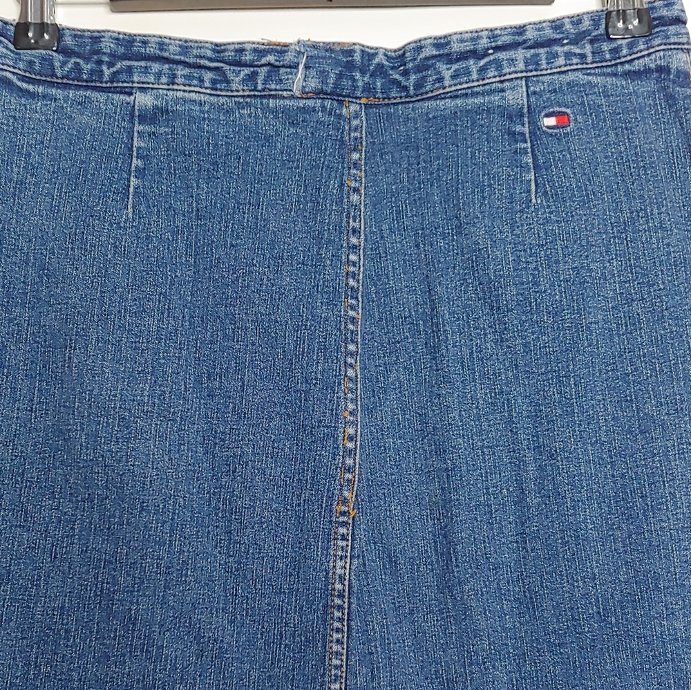 Tommy Hilfiger Women's Medium Wash Blue Jean A Line Mini Skirt Size Small - Picture 9 of 15